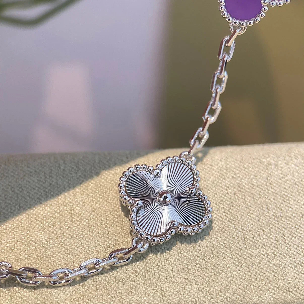 [Aetheris]GLÜCKKLEE-ARMBAND MIT 5 MOTIVEN - VIOLETTE KOLLEKTION