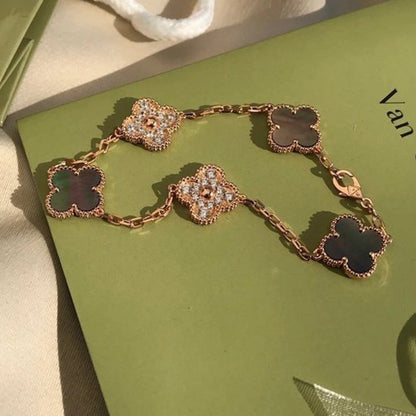 [Aetheris]LUCKY CLOVER 5-MOTIV-ARMBAND – KOLLEKTION GRAUES PERLMUTT