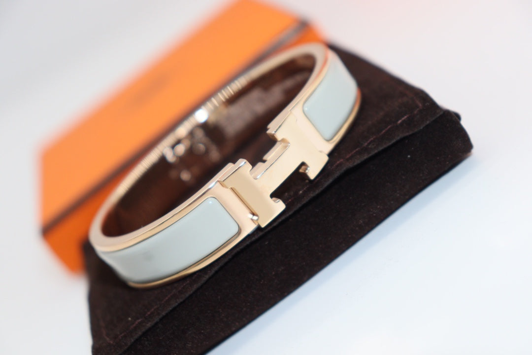[Aetheris]H LIGHT BLUE BRACELET