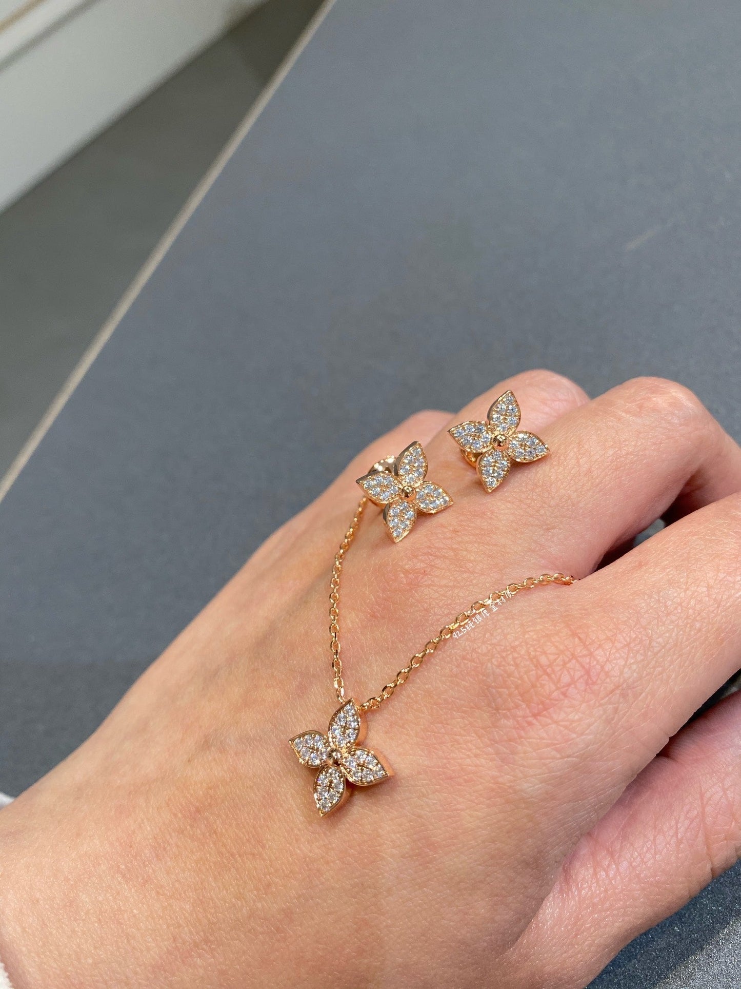 [Aetheris]STAR DIAMOND NECKALCE