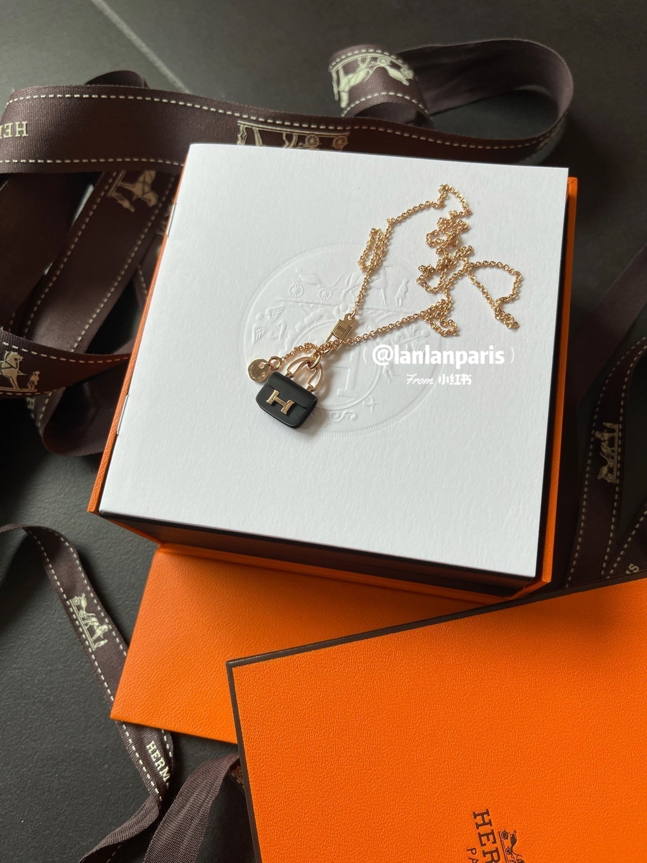 [Aetheris]CONSTANCE BLACK PEDANT ROSE GOLD NECKLACE