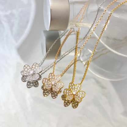 Aetheris]PAVÉ DIAMOND FLOWER CHARM NECKLACE