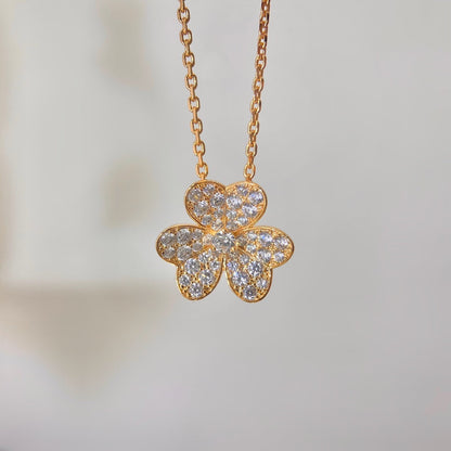 Aetheris]PAVÉ DIAMOND FLOWER CHARM NECKLACE