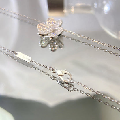Aetheris]PAVÉ DIAMOND FLOWER CHARM NECKLACE