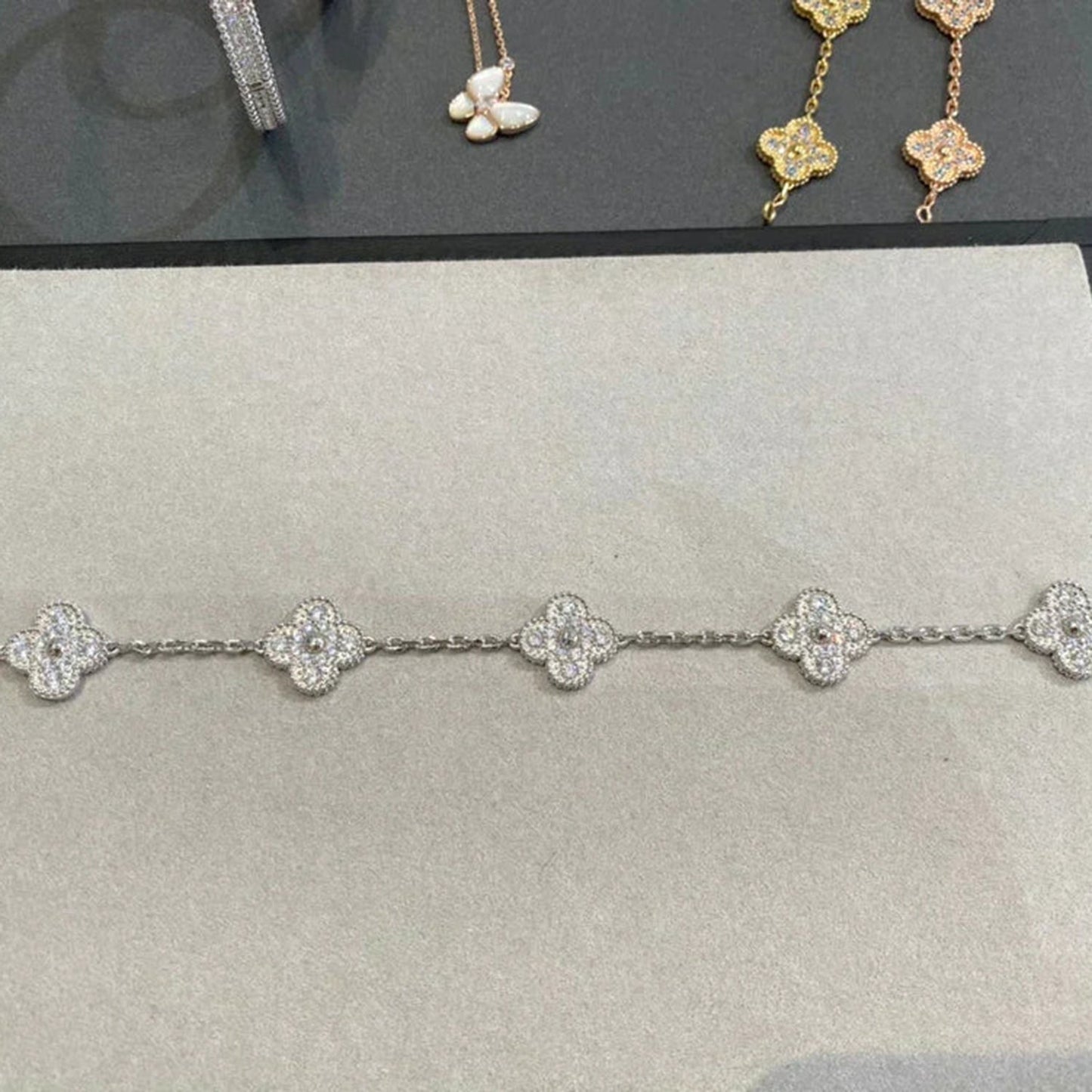 [Aetheris]LUCKY CLOVER 5-MOTIF BRACELET - VOLL-DIAMANT