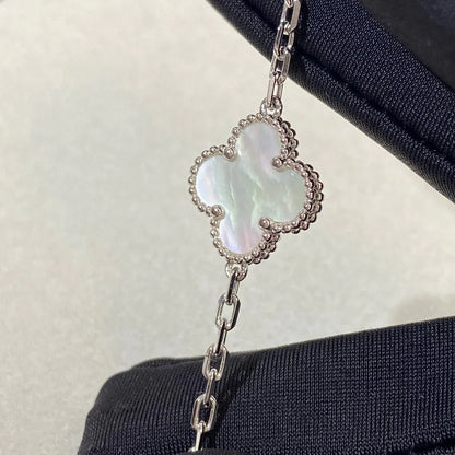 [Aetheris]LUCKY CLOVER 5-MOTIF BRACELET - WHITE MOTHER-OF-PEARL COLLECTION