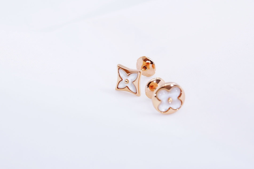 [Aetheris]STAR AND SUN ROSE GOLD MOP STUD EARRINGS
