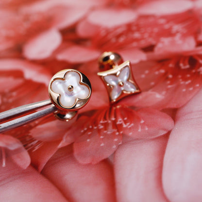 [Aetheris]STAR AND SUN ROSE GOLD MOP STUD EARRINGS