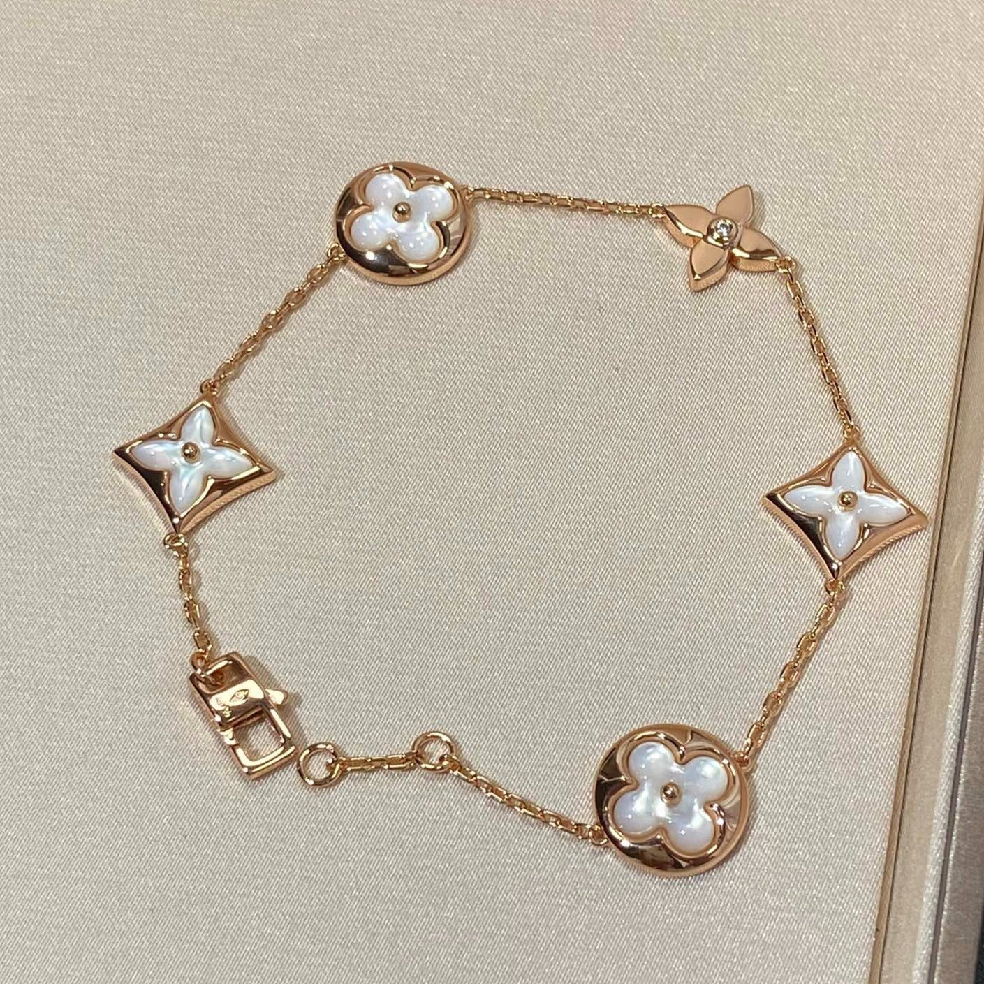 [Aetheris]STAR AND SUN 5 MOTIF MOP ROSE GOLD BRACELET