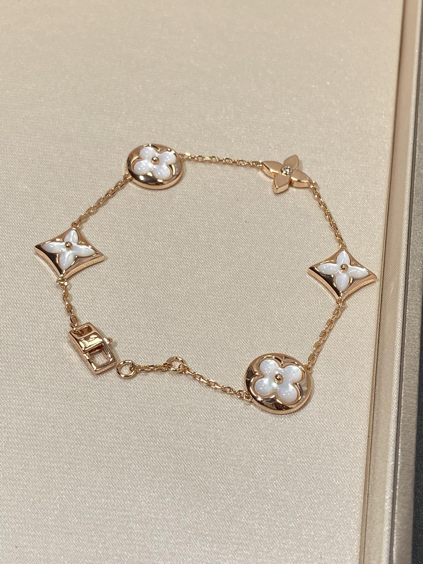 [Aetheris]STAR AND SUN 5 MOTIF MOP ROSE GOLD BRACELET