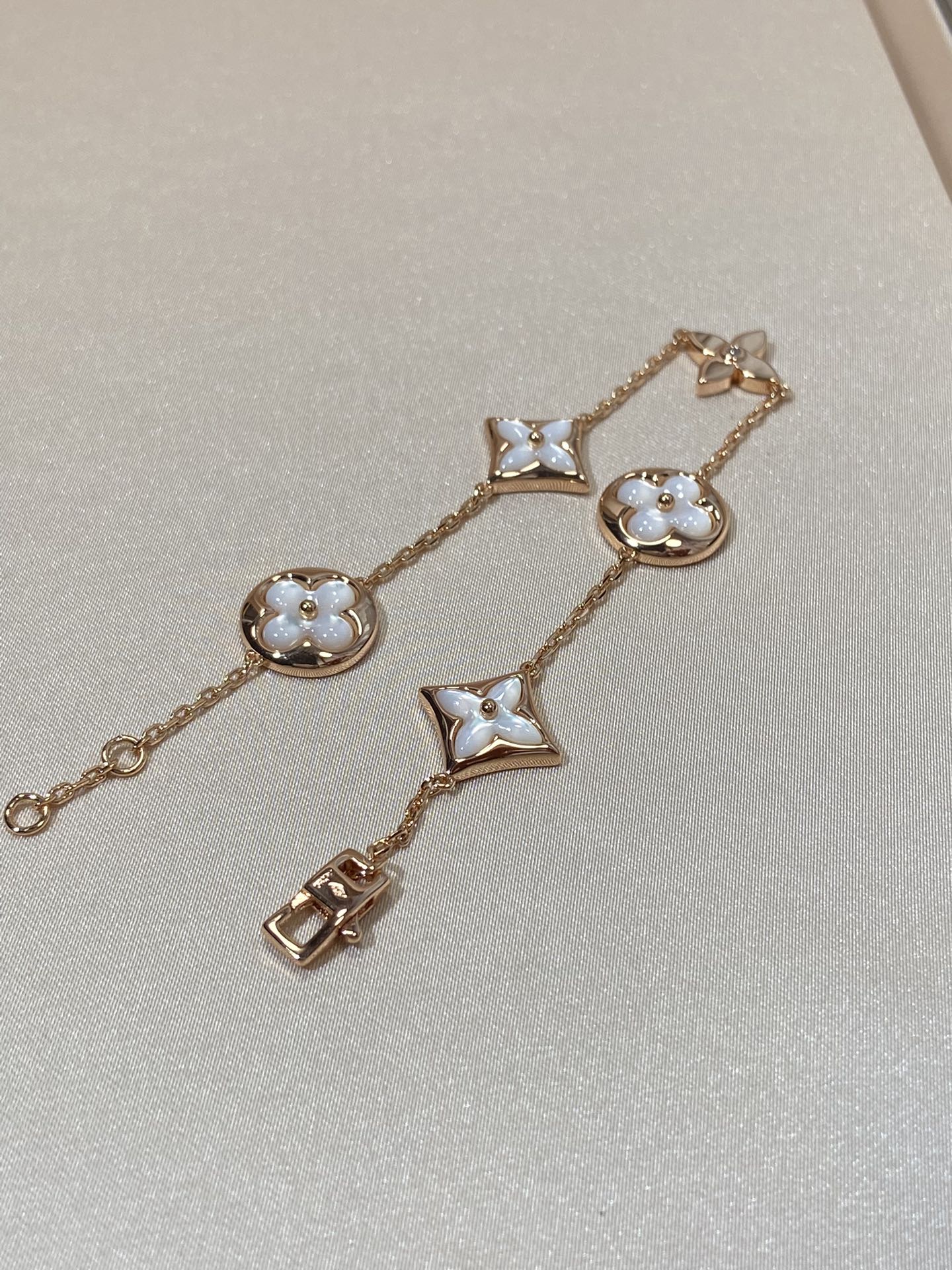 [Aetheris]STAR AND SUN 5 MOTIF MOP ROSE GOLD BRACELET
