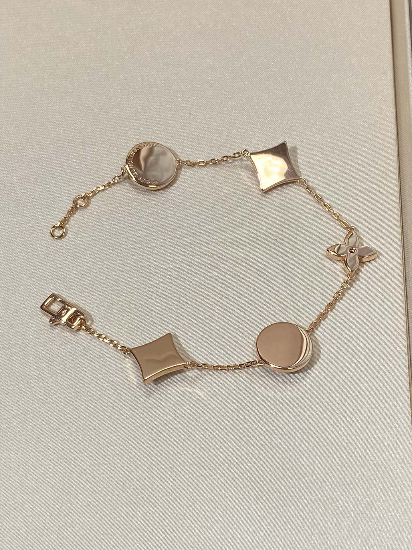 [Aetheris]STAR AND SUN 5 MOTIF MOP ROSE GOLD BRACELET