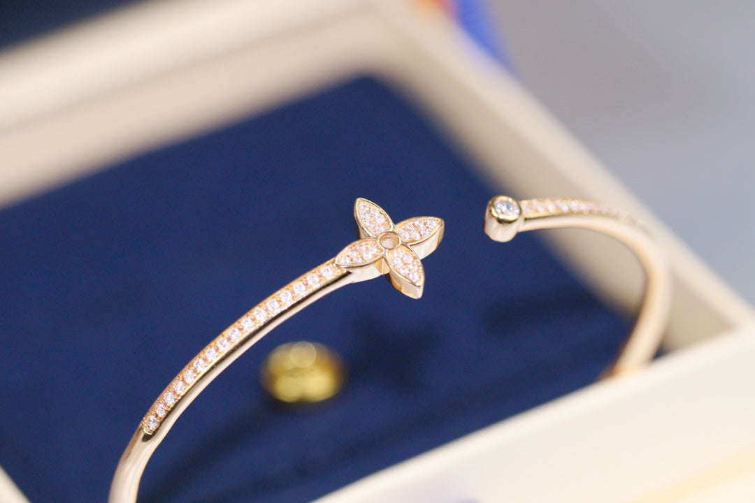 [Aetheris]IDYLLE ROSE GOLD OPEN BRACELET DIAMOND PAVED