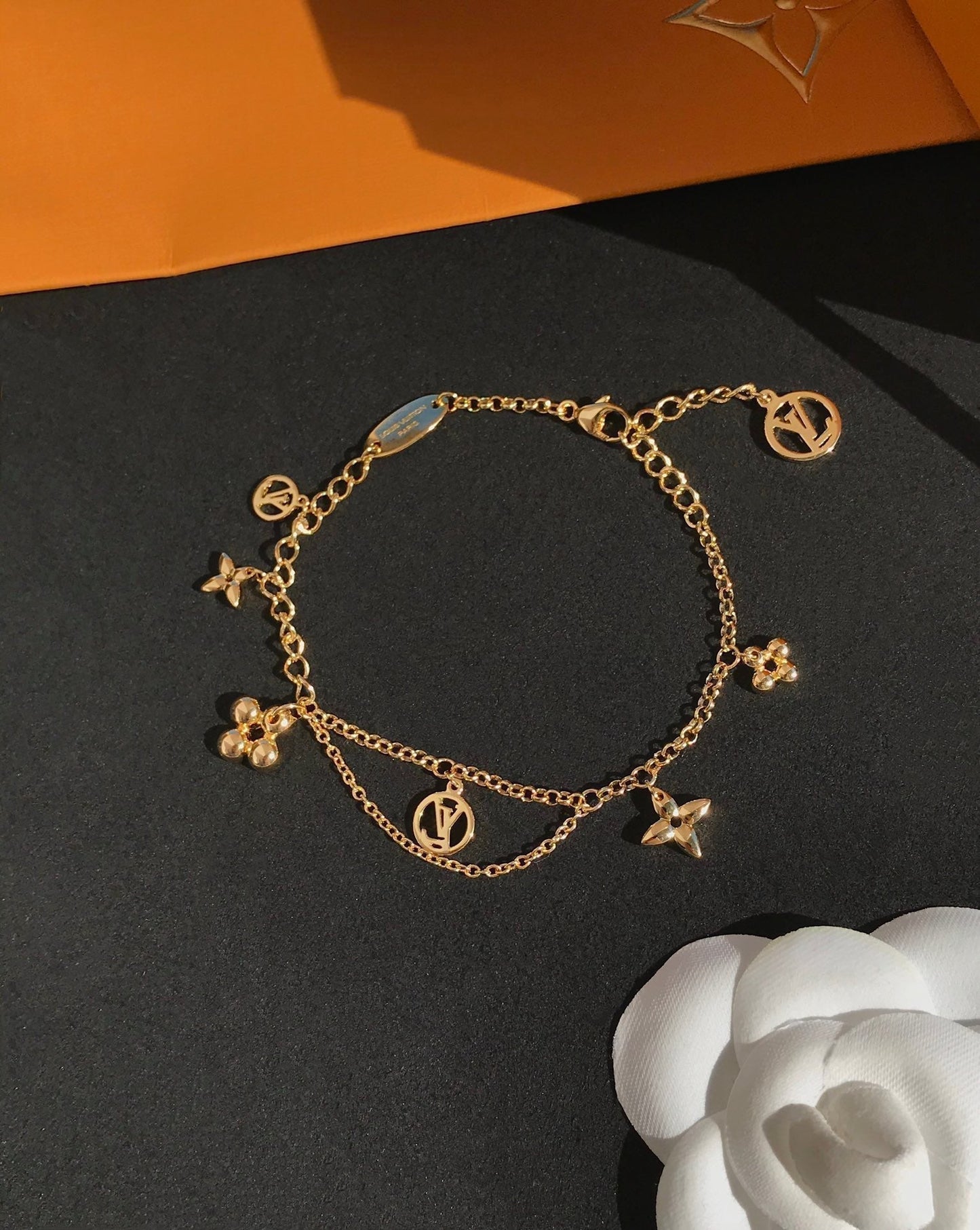 [Aetheris]BLOOMING ROSE GOLD MOP BRACELET