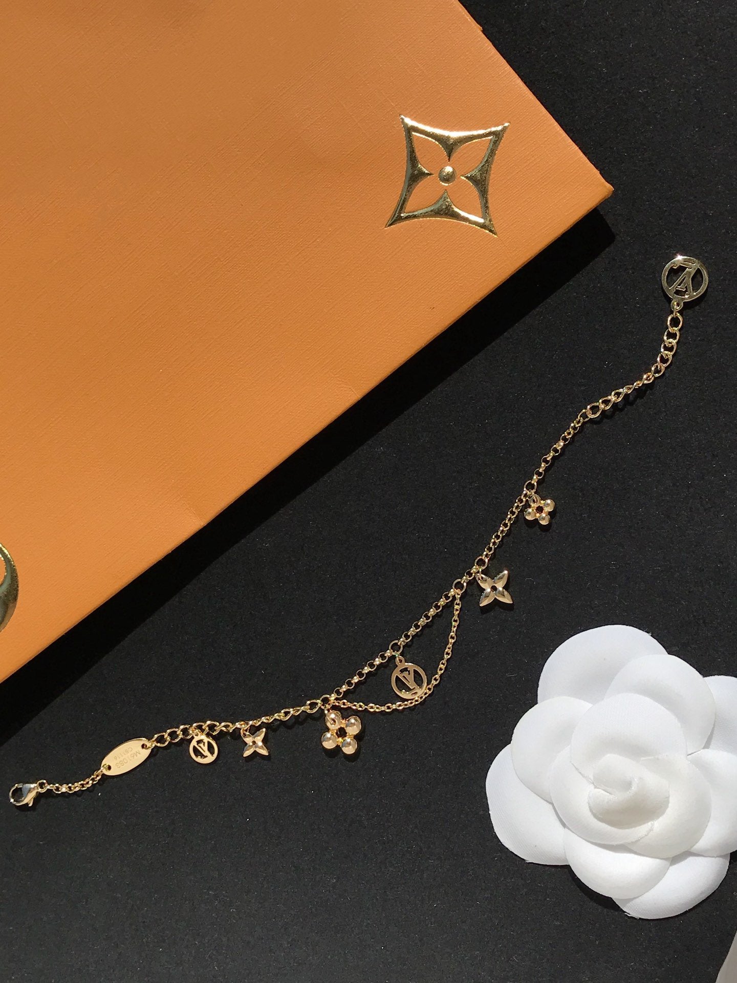 [Aetheris]BLOOMING ROSE GOLD MOP BRACELET