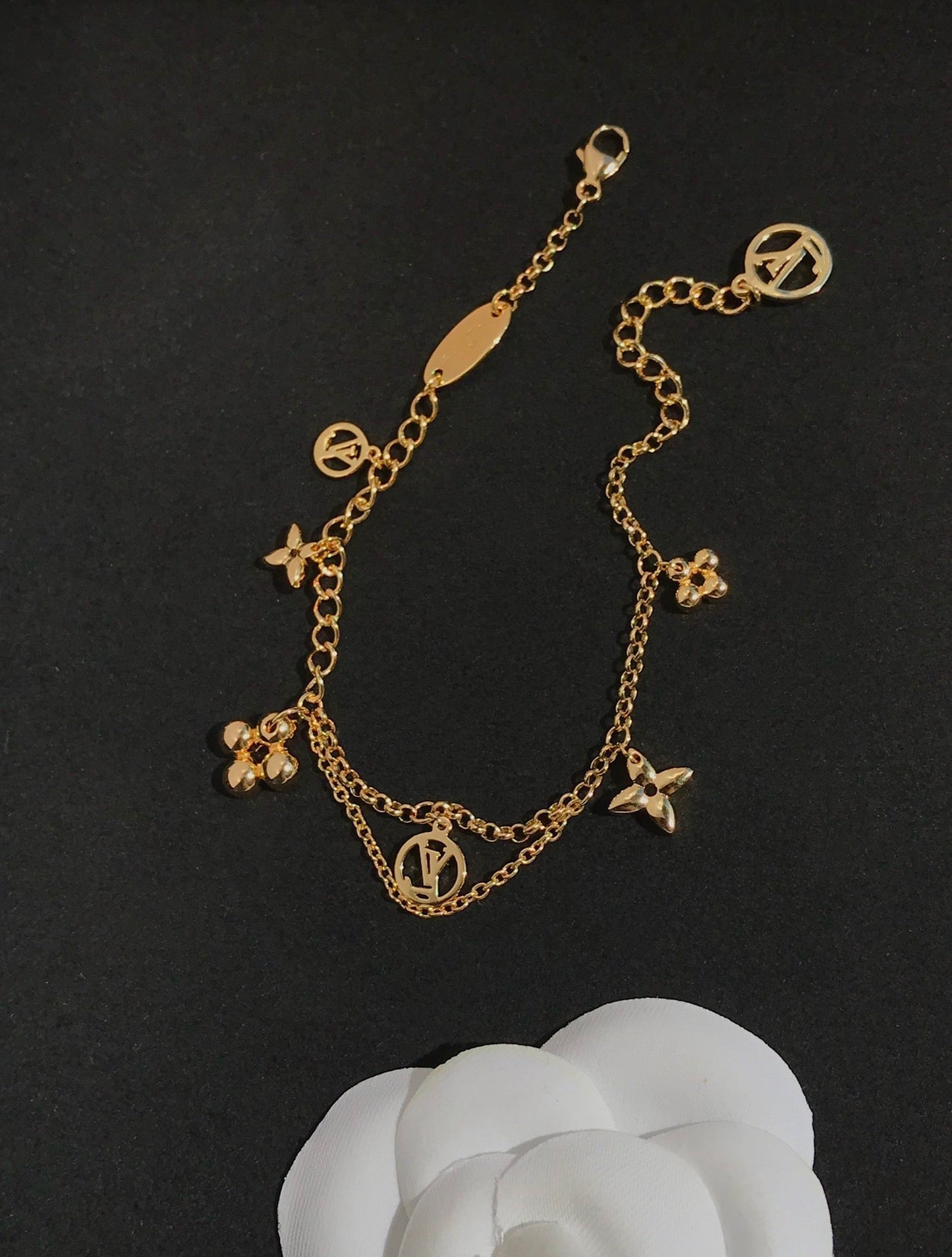 [Aetheris]BLOOMING ROSE GOLD MOP BRACELET