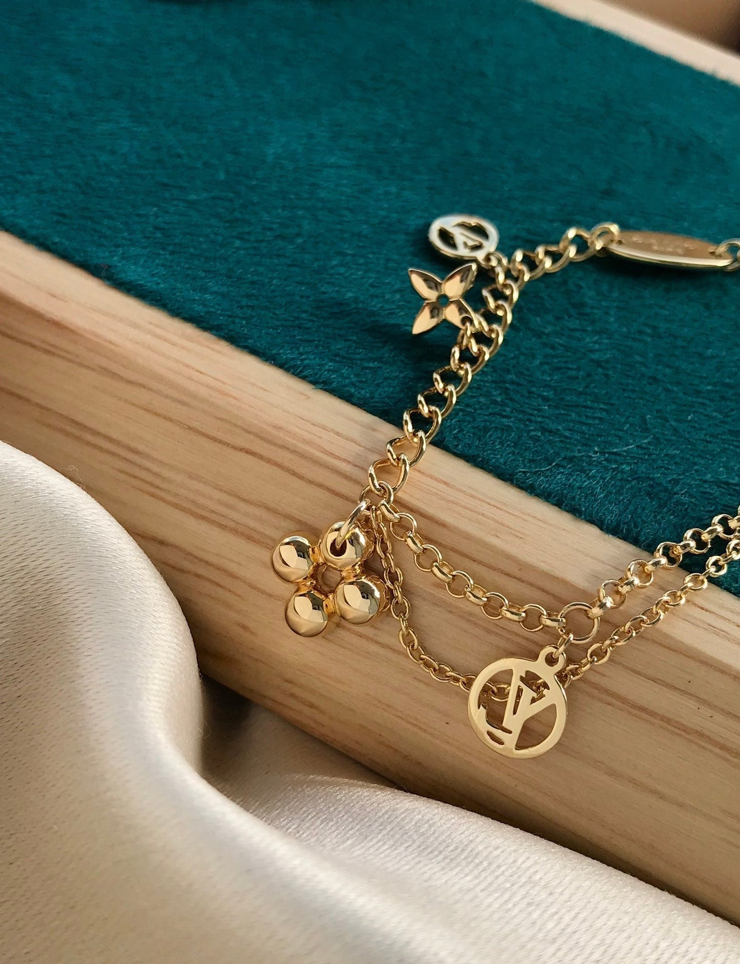 [Aetheris]BLOOMING ROSE GOLD MOP BRACELET