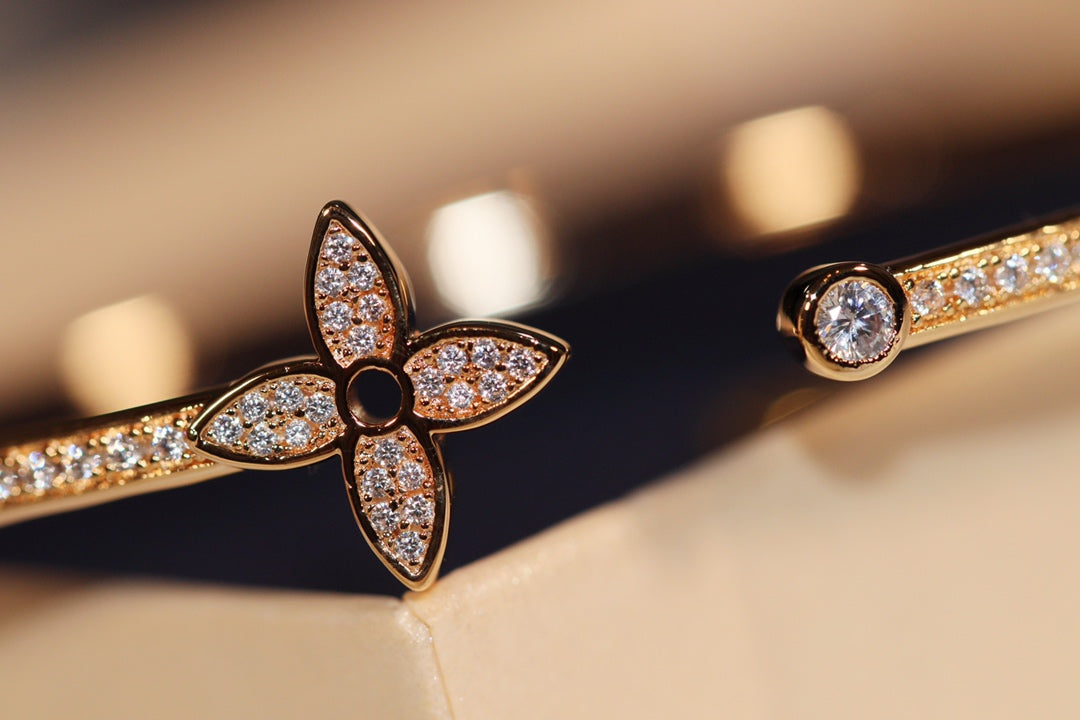 [Aetheris]IDYLLE GOLD OPEN BRACELET DIAMOND PAVED