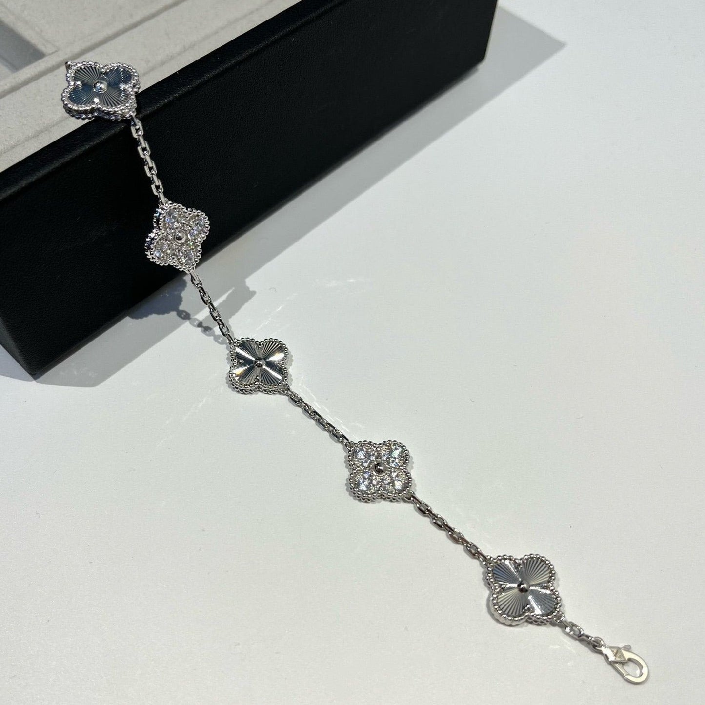 [Aetheris]LUCKY CLOVER 5-MOTIV ARMBAND - LASER COLLECTION
