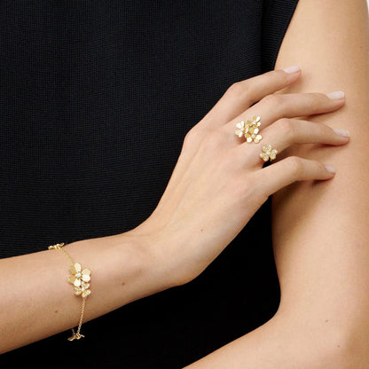 [Aetheris]LUMINOUS BLOSSOM 5-MOTIF CHARM BRACELET