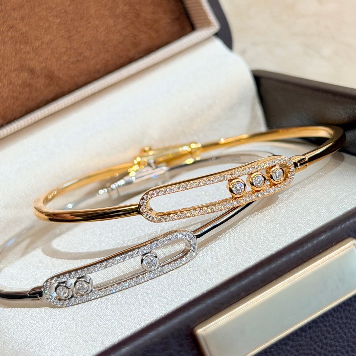 [Aetheris]MOVE PAVÉ DIAMOND BANGLE BRACELET M