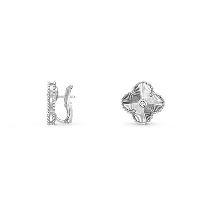 [Aetheris] 15MM KLEEBLÜTEN-OHRSTECKER DIAMANT-WEISSGOLD KOLLEKTION