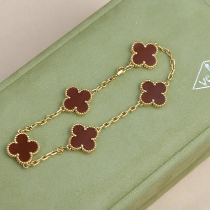 [Aetheris]LUCKY CLOVER 5-MOTIF ARMBAND – KOLLEKTION ROTER KARNEOL