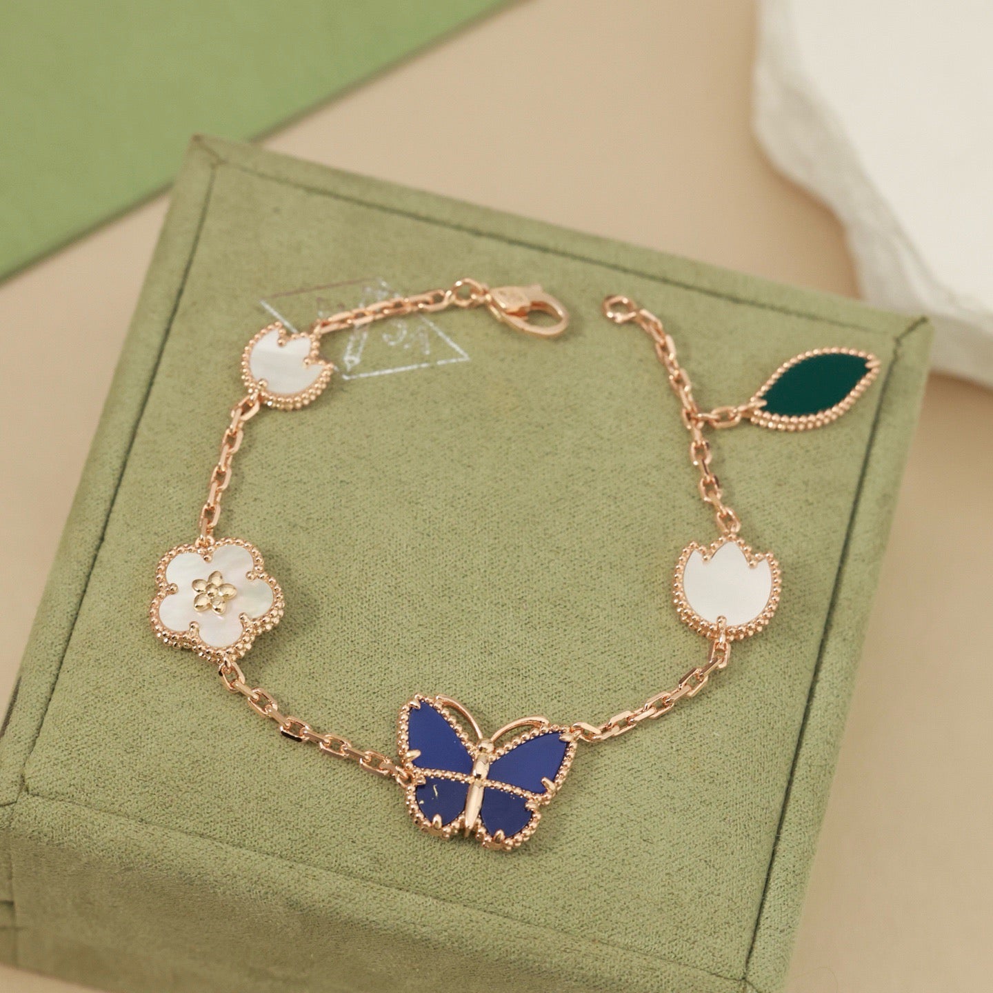 [Aetheris]FRÜHLINGSERWACHEN SCHMETTERLING & BLUMENZAUBER ARMBAND