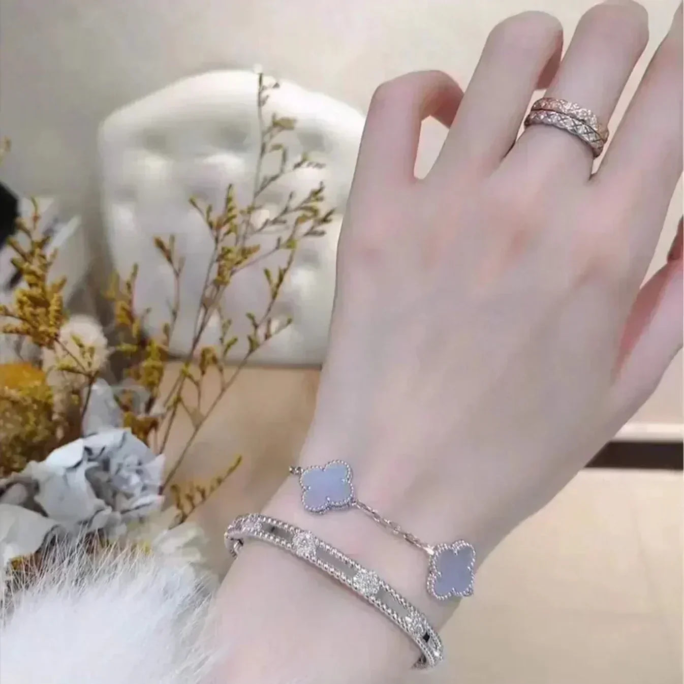 [Aetheris] LUCKY CLOVER 5-MOTIV-ARMREIF - PURPUR CHALCEDON KOLLEKTION