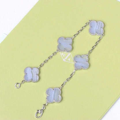 [Aetheris] LUCKY CLOVER 5-MOTIV-ARMREIF - PURPUR CHALCEDON KOLLEKTION