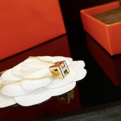 [Aetheris]H WHITE SQUARE GOLD NECKLACE