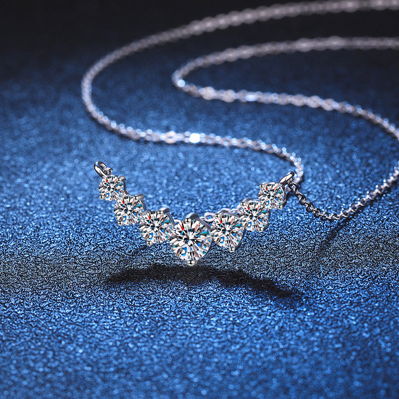 [Aetheris]MINIMALIST CURVED SMILE MOISSANITE NECKLACE
