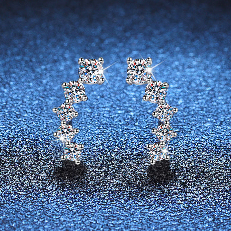 [Aetheris]SPARKLING SMILE ARC MOISSANITE STUD EARRINGS