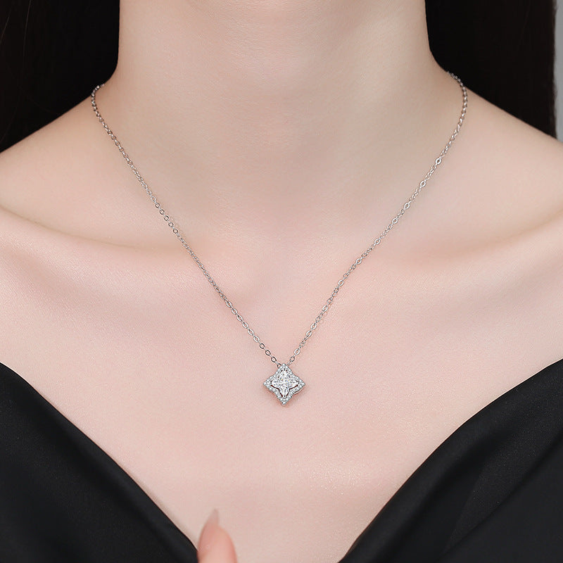 [Aetheris]STAR-CLOVER MOISSANITE NECKLACE