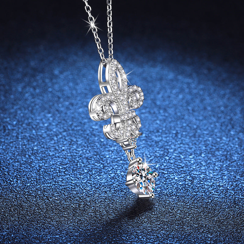 [Aetheris]ROYAL FLEUR-DE-LIS MOISSANITE PENDANT NECKLACE