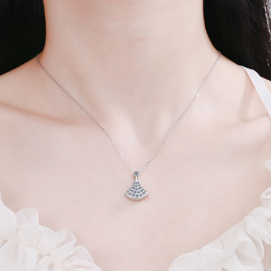 [Aetheris]ELEGANT FAN-SHAPED MOISSANITE PENDANT NECKLACE