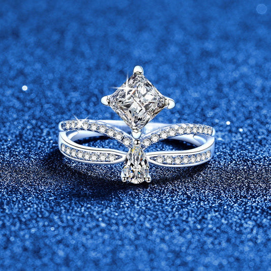 [Aetheris]ELEGANT DOUBLE-TWISTED MOISSANITE RING