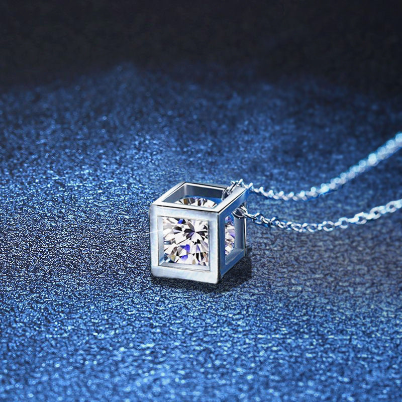 [Aetheris]GEOMETRIC SUGAR-CUBE MOISSANITE NECKLACE
