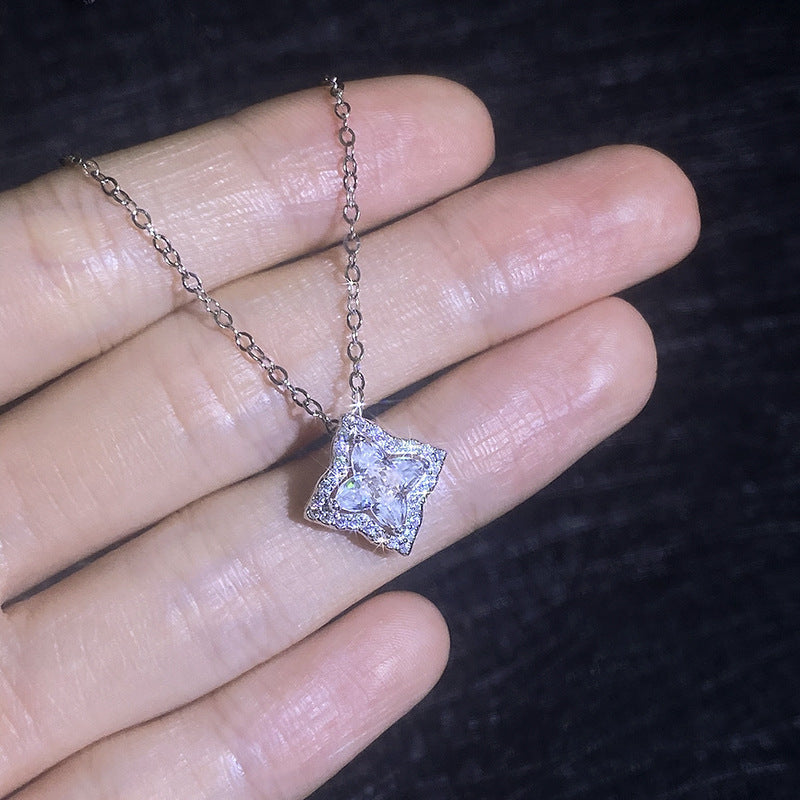 [Aetheris]STAR-CLOVER MOISSANITE NECKLACE