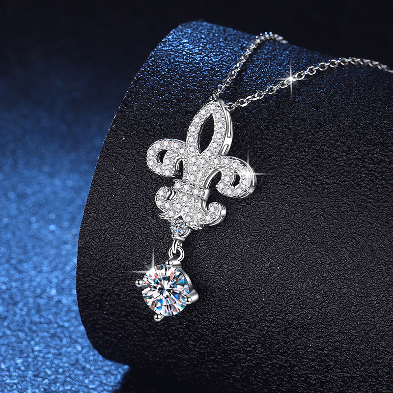 [Aetheris]ROYAL FLEUR-DE-LIS MOISSANITE PENDANT NECKLACE