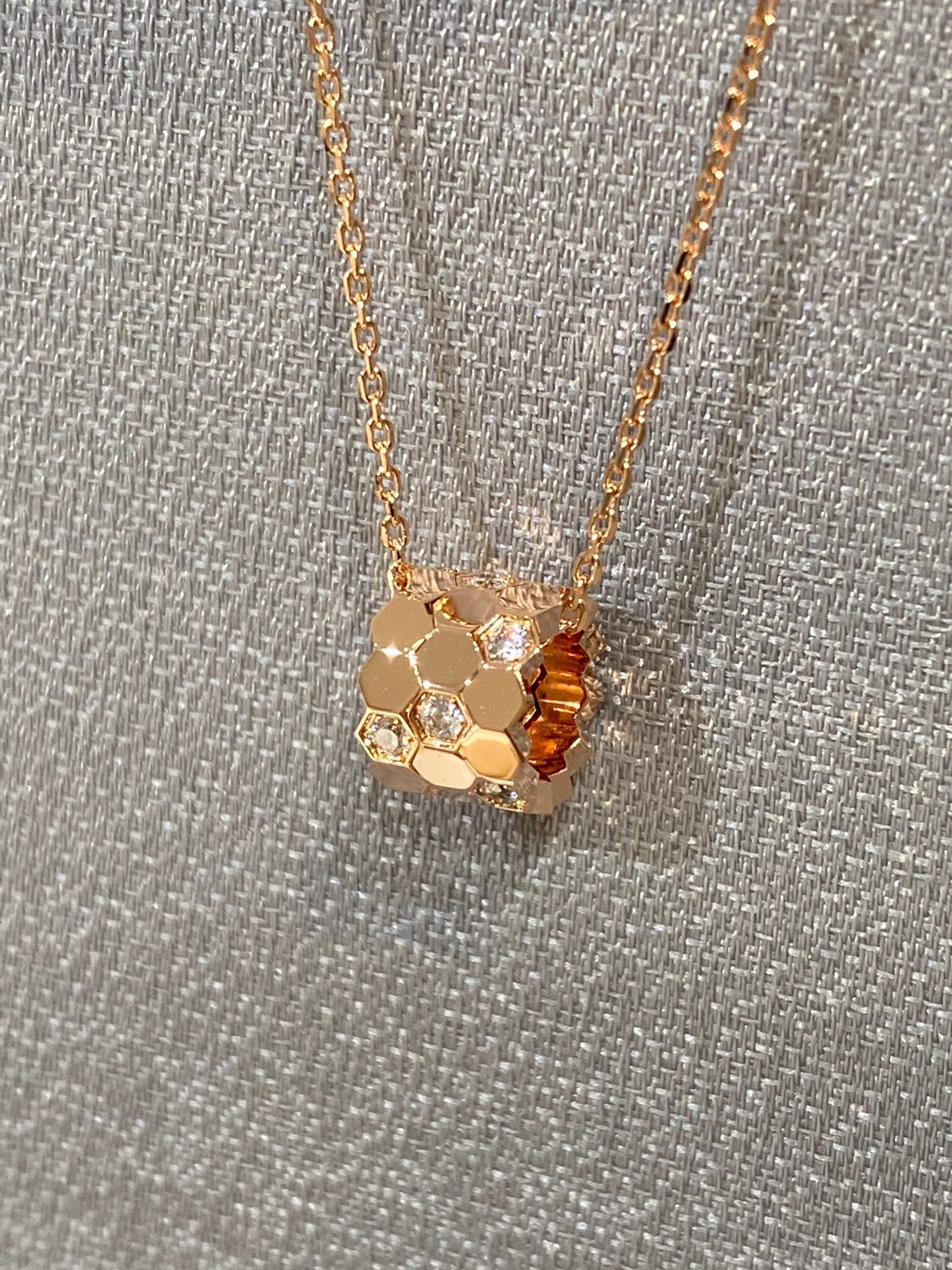 [Aetheris]BEE LOVE DIAMOND NECKLACE