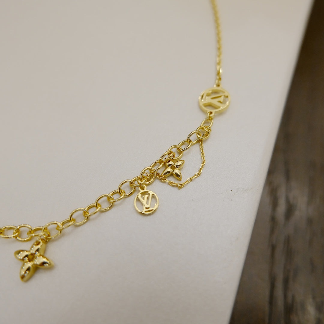 [Aetheris]BLOOMING SUPPLE NECKLACE BRASS
