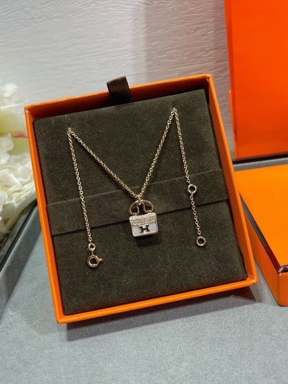 [Aetheris]H CIRCE MOISSANITE PENDANT NECKLACE GOLD