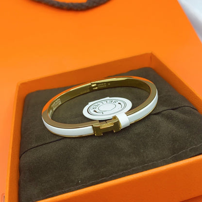 [Aetheris]CLASSIC HM CLIC WHITE 8MM ENAMEL BRACELET