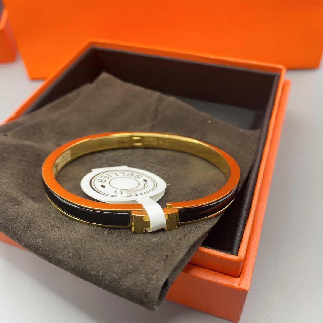 [Aetheris]CLASSIC HM CLIC BLACK 8MM ENAMEL BRACELET