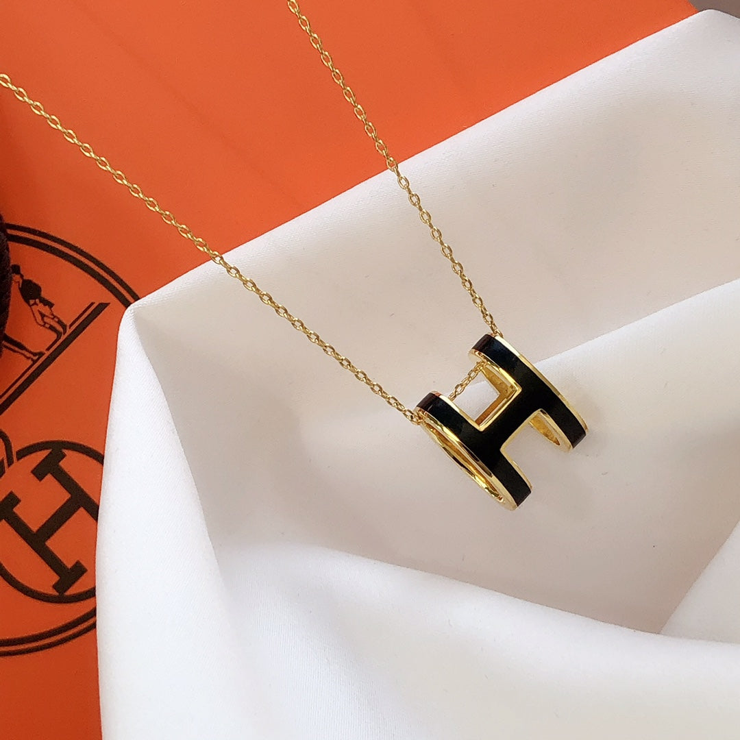 [Aetheris]HM CLIC BLACK ENAMEL GOLD NECKLACE