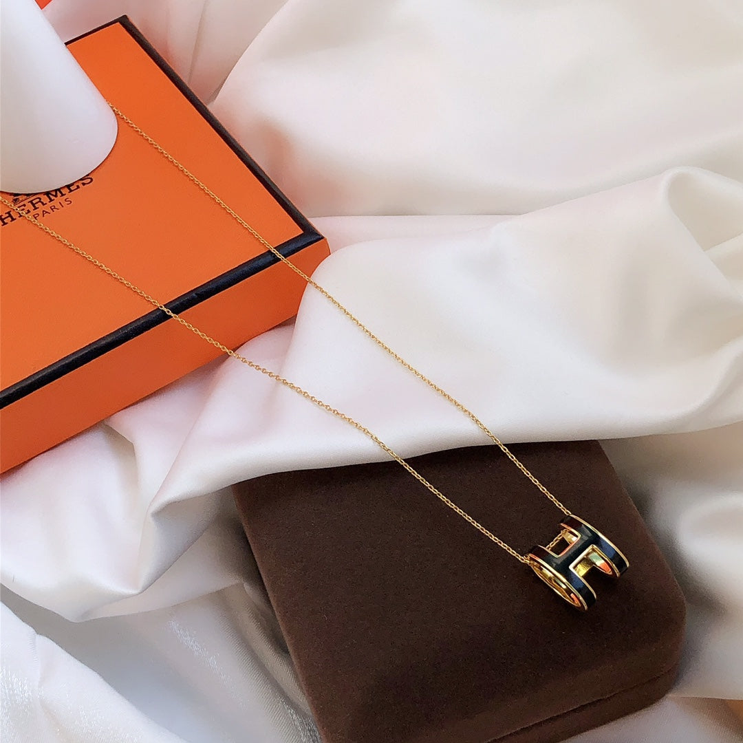 [Aetheris]HM CLIC BLACK ENAMEL GOLD NECKLACE