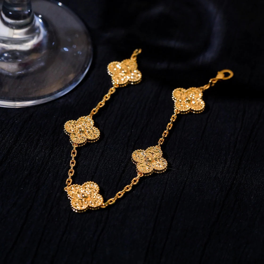 [Aetheris]LUCKY CLOVER 5-MOTIF BRACELET - BRONZING