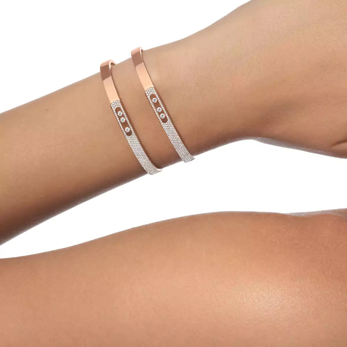 [Aetheris]MOVE NOA PAVÉ DIAMOND BANGLE BRACELET