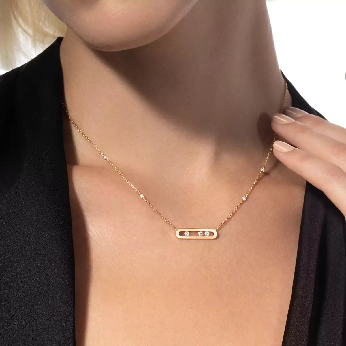 [Aetheris]MOVE PAVÉ PENDANT 4 MOVING DIAMONDS HALSKETTE